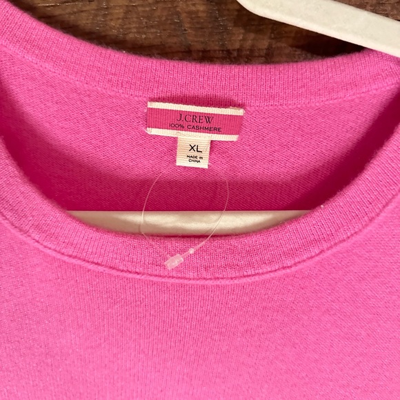 NWOT; J Crew luxurious cashmere t shirt sweater. Size XL. Gorgeous pink color!! - Picture 2 of 4